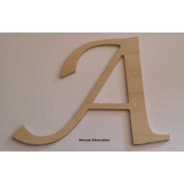 Letter in raw wood to paint model LUCIDA CALLIGRAPHY