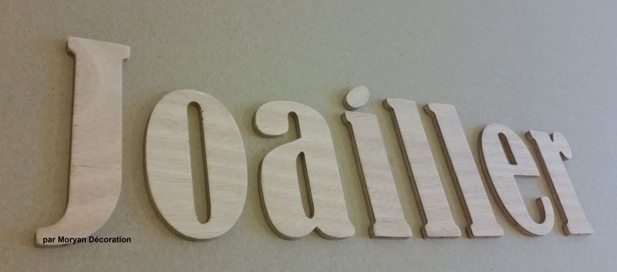 Letter in raw wood to paint model SLIMLOFT