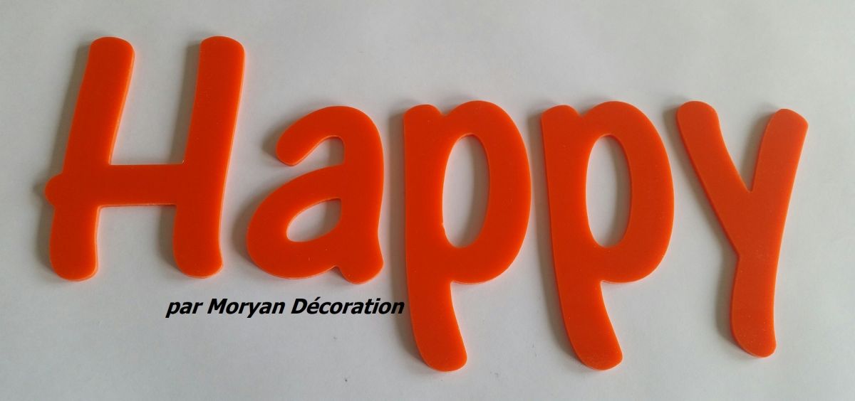 Happy deco letter in plexi , height 30 cm