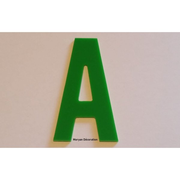 Letter in PLEXIGLAS color 