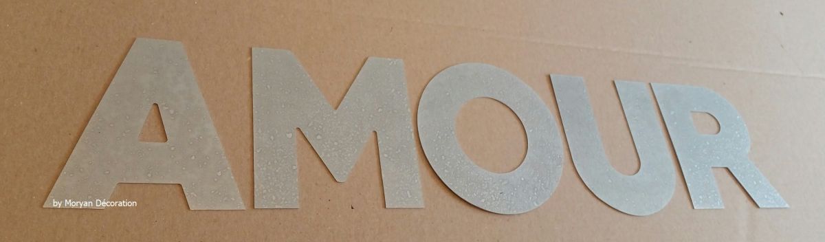 Zinc decorative letter LOVE 20 cm