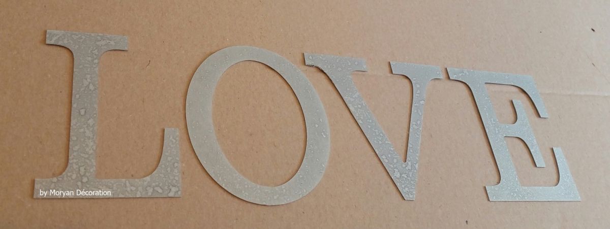 Zinc decorative letter LOVE 10 cm