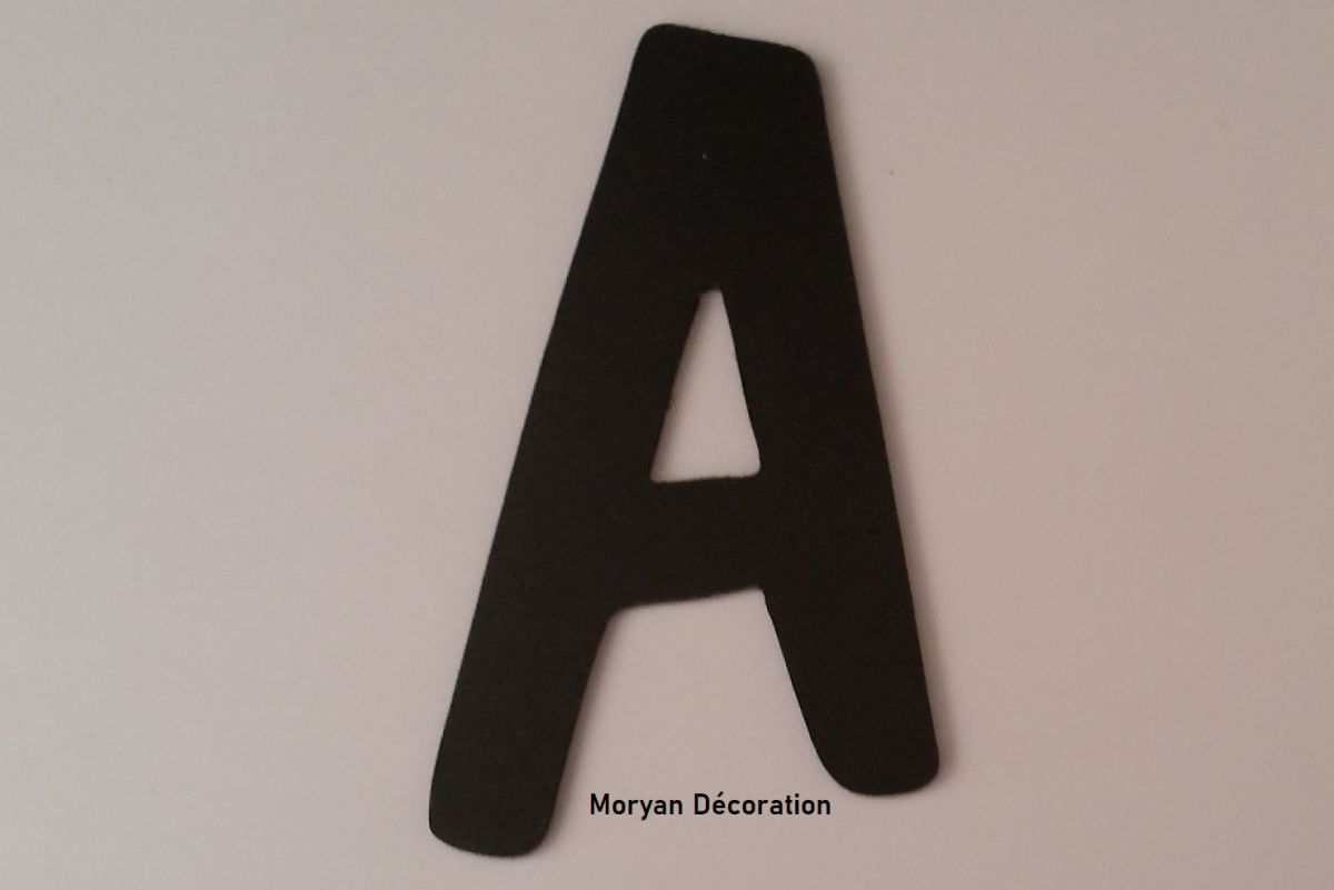 Plastic letter black PVC DOM CASUAL