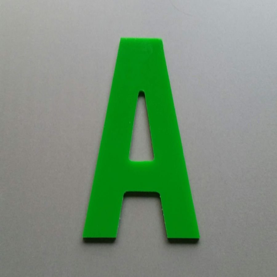 Letter in PLEXIGLAS color 