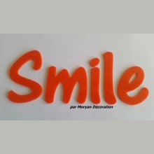 Smile deco letter in plexi , height 20 cm